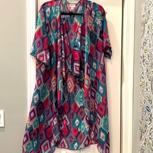 NWOT LuLaRoe Mulit-color Lindsay Kimono, Size M